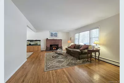 143 Hawthorne Street, Mastic, NY 11950 - Photo 4