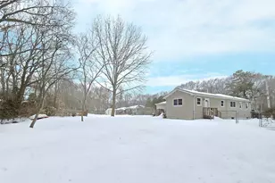 143 Hawthorne St, Mastic, NY 11950 - Photo 18