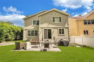 696 Ridgeway, White Plains, NY 10605 - Photo 30