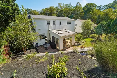 252 County Center Road, White Plains, NY 10603 - Photo 44