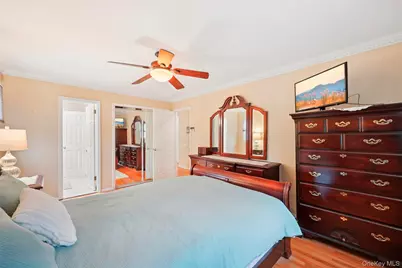 118 Norton Drive, East Northport, NY 11731 - Photo 18