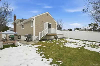 3984 Arthur Avenue N, Seaford, NY 11783 - Photo 34