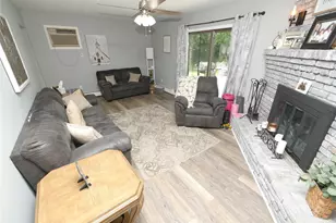 28 Block Blvd, Port Jefferson Station, NY 11776 - Photo 6