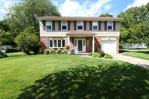 28 Block Blvd, Port Jefferson Station, NY 11776 - Photo 2