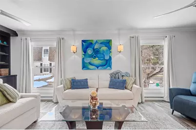 32 Hurlihe Street #Apt. A, Poughkeepsie, NY 12601 - Photo 4