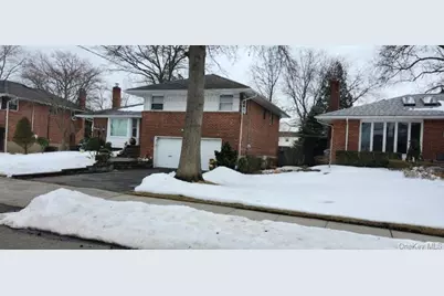 25 Pinetree Road, Westbury, NY 11590 - Photo 1