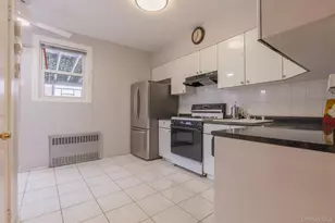 12-10 117th St, College Point, NY 11356 - Photo 16