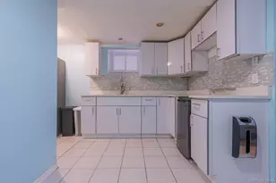 12-10 117th St, College Point, NY 11356 - Photo 28