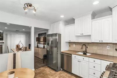 47 Max Court, Islandia, NY 11749 - Photo 6