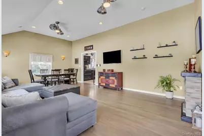 147 Lake Baldwin Drive, Mahopac, NY 10541 - Photo 8