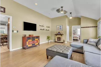 147 Lake Baldwin Drive, Mahopac, NY 10541 - Photo 10