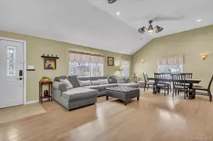 147 Lake Baldwin Dr, Mahopac, NY 10541 - Photo 4