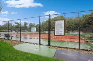 201 Bentley Ct E, Saint James, NY 11780 - Photo 22