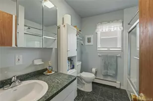 348 Carnation Ave, Floral Park, NY 11001 - Photo 18