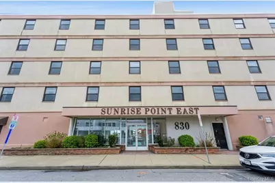 830 Shore Rd #4Q, Long Beach, NY 11561 - Photo 2