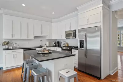 11 Station Place #9, Millwood, NY 10546 - Photo 8