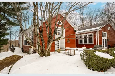 132 Honeywell Lane, Hyde Park, NY 12538 - Photo 2