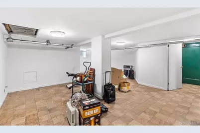 290 Park Hill Avenue, Yonkers, NY 10705 - Photo 34