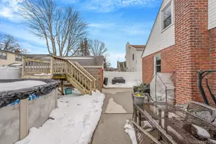 131 Grange St, Franklin Square, NY 11010 - Photo 36