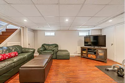 131 Grange Street, Franklin Square, NY 11010 - Photo 28