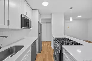 5425 Valles Ave, Bronx, NY 10471 - Photo 10