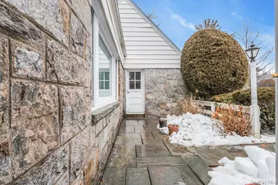 409 Titus Way, East Williston, NY 11596 - Photo 40