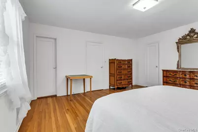 409 Titus Way, East Williston, NY 11596 - Photo 26