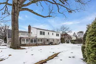 409 Titus Way, East Williston, NY 11596 - Photo 44