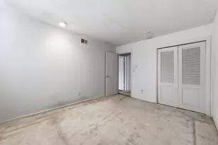 425 Old Courthouse Rd, Manhasset Hills, NY 11040 - Photo 22