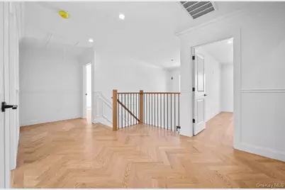 294 Curtis Avenue, Carle Place, NY 11514 - Photo 14