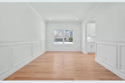 294 Curtis Avenue, Carle Place, NY 11514 - Photo 10