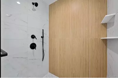 294 Curtis Avenue, Carle Place, NY 11514 - Photo 20