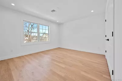 294 Curtis Avenue, Carle Place, NY 11514 - Photo 28