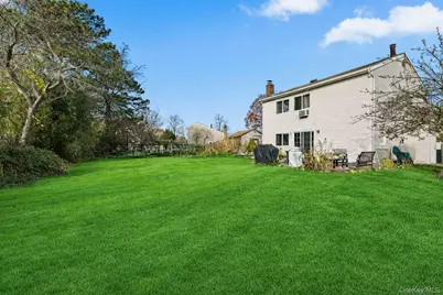 40 Mercury Avenue, Patchogue, NY 11772 - Photo 14