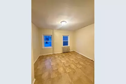 33 Kingston Avenue #1ST Floor, Floral Park, NY 11001 - Photo 4