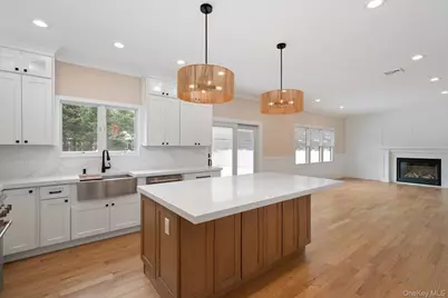 3356 Carrollton Avenue, Wantagh, NY 11793 - Photo 12