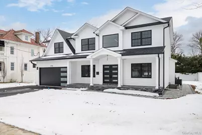 3356 Carrollton Avenue, Wantagh, NY 11793 - Photo 2