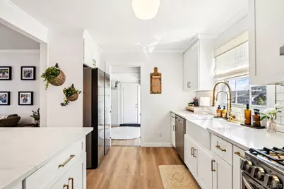 4 Jeffrey Lane, Setauket, NY 11733 - Photo 10