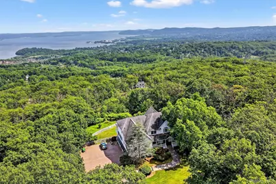 10 Soluri Lane, Tomkins Cove, NY 10986 - Photo 2