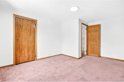 24 Old Knollwood Road, White Plains, NY 10607 - Photo 22