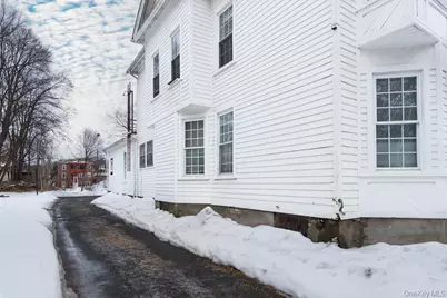 63 Thompson Street, Poughkeepsie, NY 12601 - Photo 18