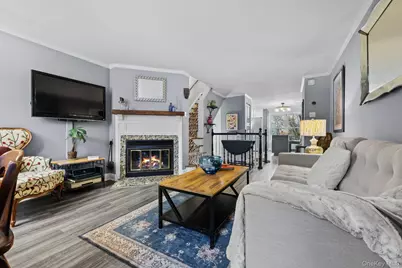 14 Washington Mews #14, Port Chester, NY 10573 - Photo 8