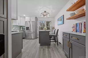 14 Washington Mews, Port Chester, NY 10573 - Photo 4