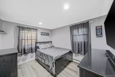 9 Allegheny Drive E, Farmingville, NY 11738 - Photo 22