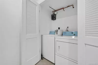 2805 21st Avenue #3, Astoria, NY 11105 - Photo 16