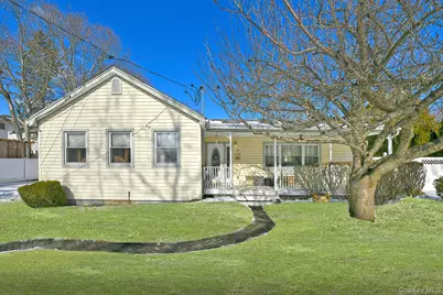 7 Gerber Street, Dix Hills, NY 11746 - Photo 2