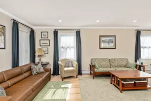 277 River Rd, Saint James, NY 11780 - Photo 10
