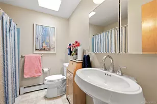 318 B Mill Rd, Manorville, NY 11949 - Photo 18