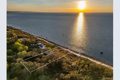 4105 Soundview Avenue, Mattituck, NY 11952 - Photo 8
