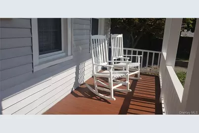 641 Hillside Avenue #Unit 2, Mamaroneck, NY 10543 - Photo 2